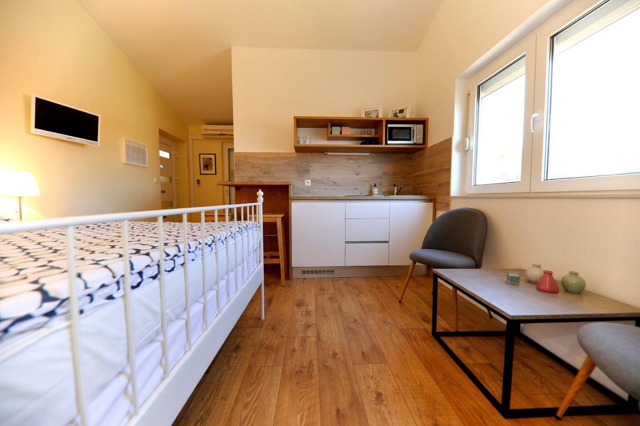 Apartments Meri-Puntamika Zadar Extérieur photo