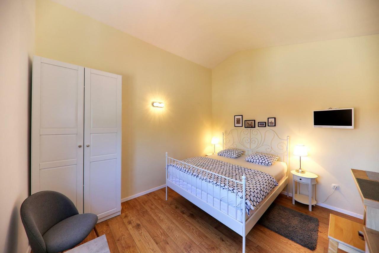 Apartments Meri-Puntamika Zadar Extérieur photo