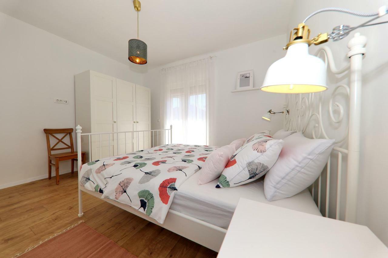 Apartments Meri-Puntamika Zadar Extérieur photo